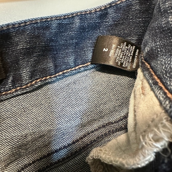 Express Size 2 Jean Shorts (Like New!) - Picture 3 of 4